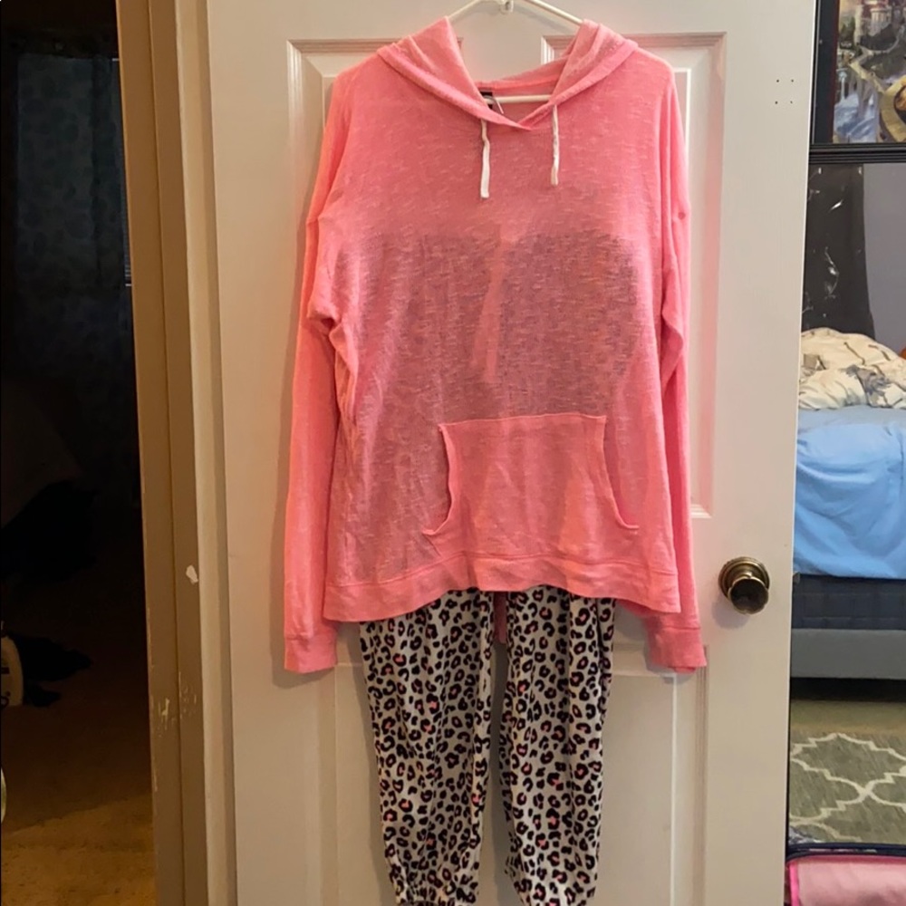 Pink leopard pj set
